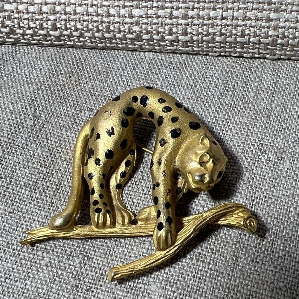 Elegant Gold Leopard Figurine by [House of Borvani Brooch. WA485